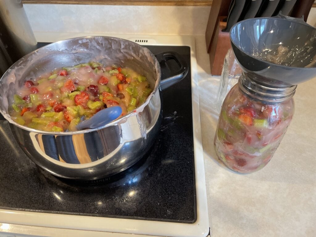 canned rhubarb strawberry pie filling