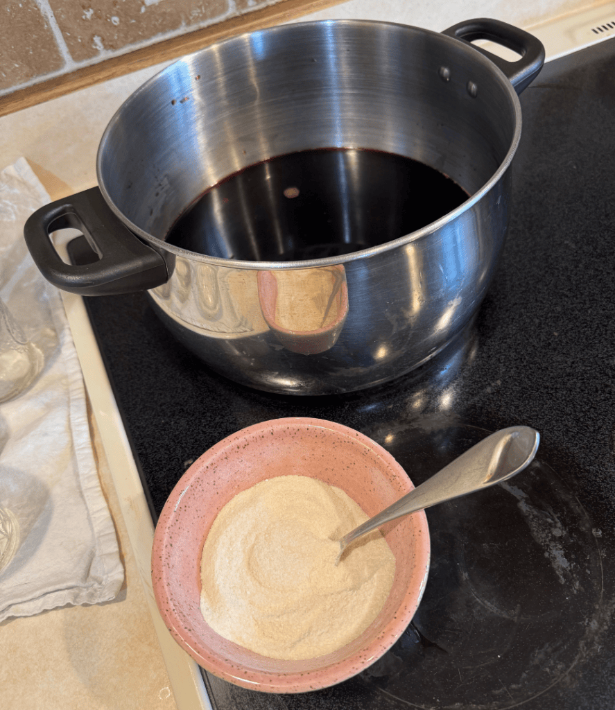 grape jelly, sugar & pectin