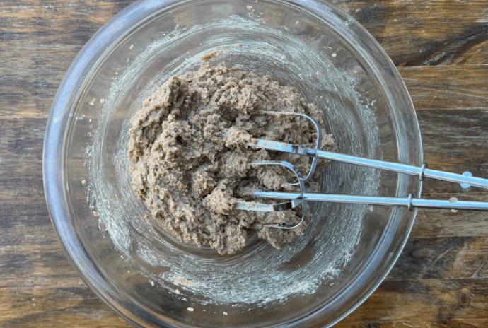 pumpkin spice sugar scrub with mixer beaters