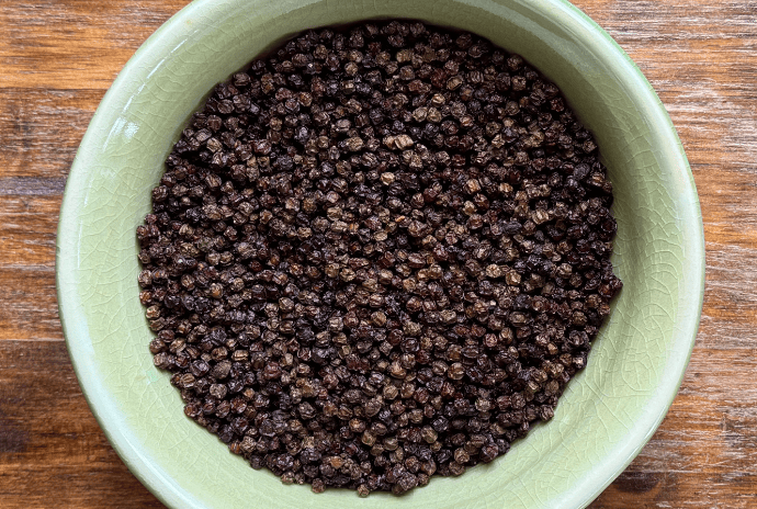 dried elderberries in a bowl
