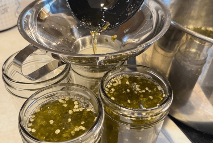 homemade jalapeño jelly